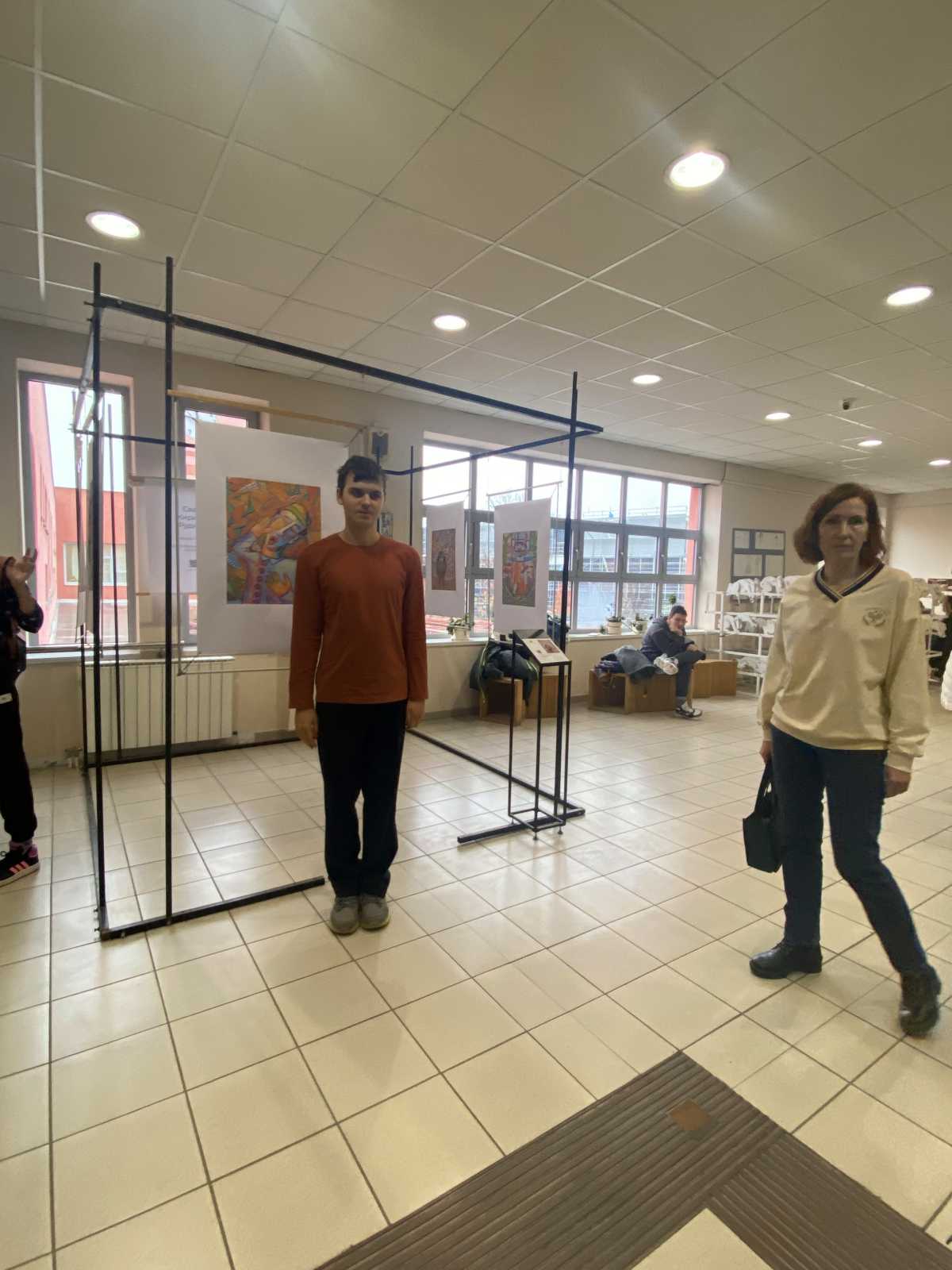 Inkluzivna galerija – Pristupačna umetnost pokreta, zvuka i boje – Boja 13 Inkluzivna galerija - Pristupačna umetnost pokreta, zvuka i boje - Boja 13