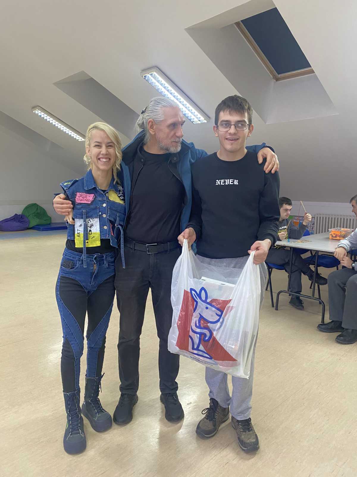 Inkluzivna Galerija Podrška Bojama Koje Menjaju Svet 02